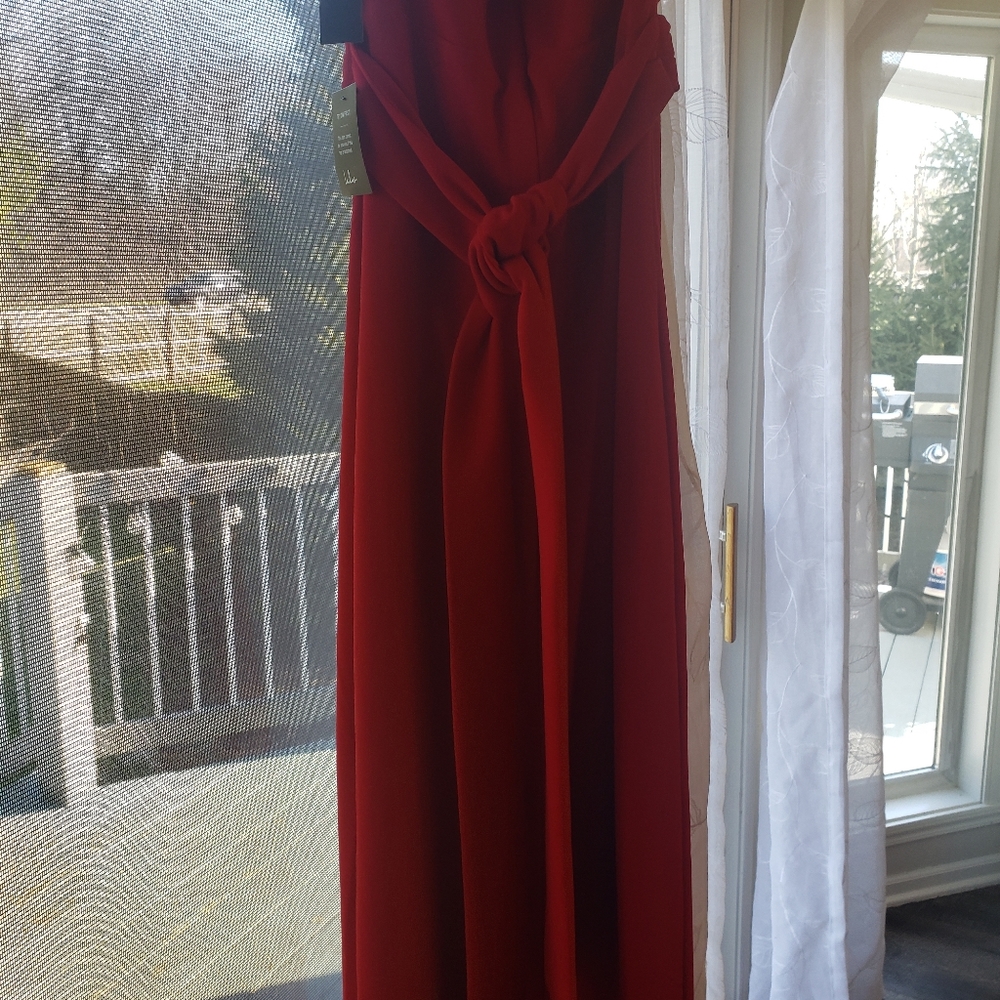 Red strapless dress from Lulus - Picture 2 of 4